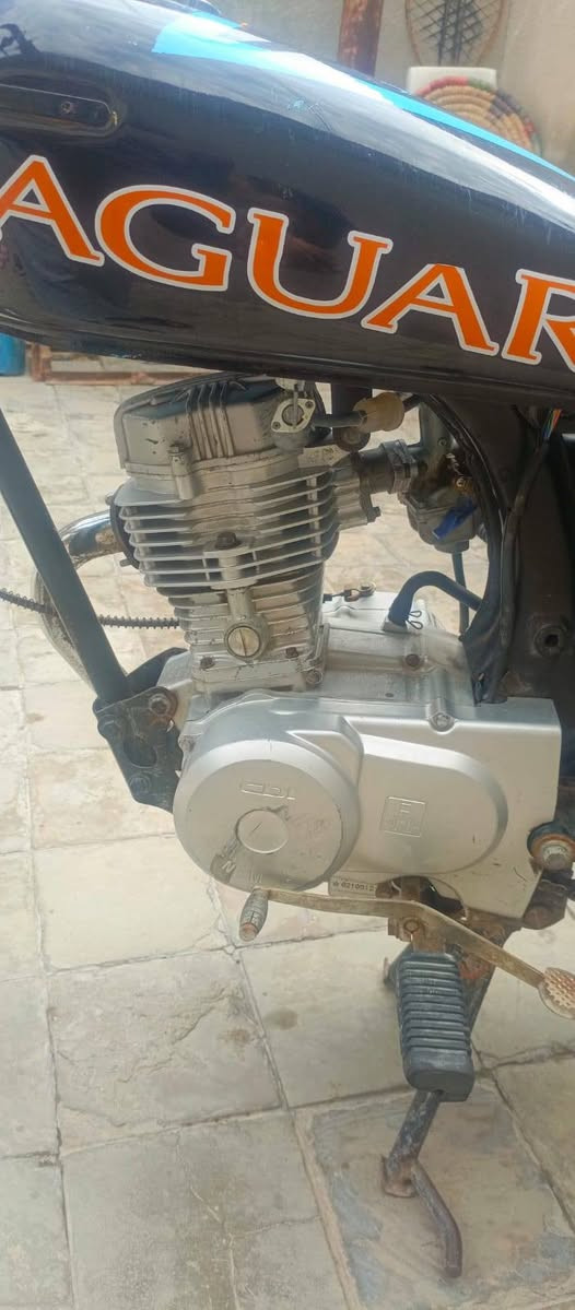 *********** بصره حي طارق السعر 450 وبيها مجال
