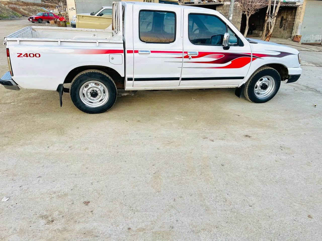 نيسان ٢٠٠١ براوه دوبه ى ناو سور
جام كاره با 
ته بريد پاوه ر 
كابريته ر
مه كينه مه زبوت 
گير مه زبوت 
كاره بايى مه زبوت 
اكسل به شه رت
تايه ى نوى 
ناوبودى له گه له نه به ستراوه 
مالى ئيش 
تيبينى بيره قه م براوه يه
***********
***********
38$ بشدار, السليمانية
