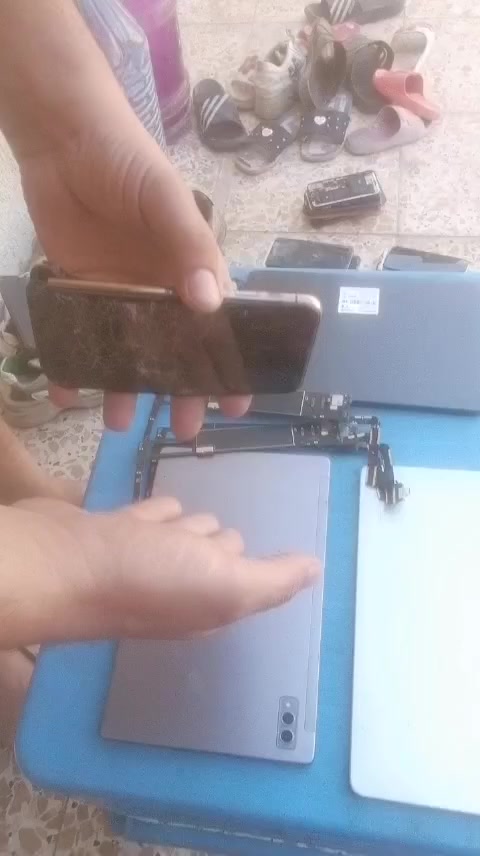 السلام عليكم 
اجهزه وبوردات ابيعهن على وضعهن شلع كلهن مكاني بغداد جميلة ***********
