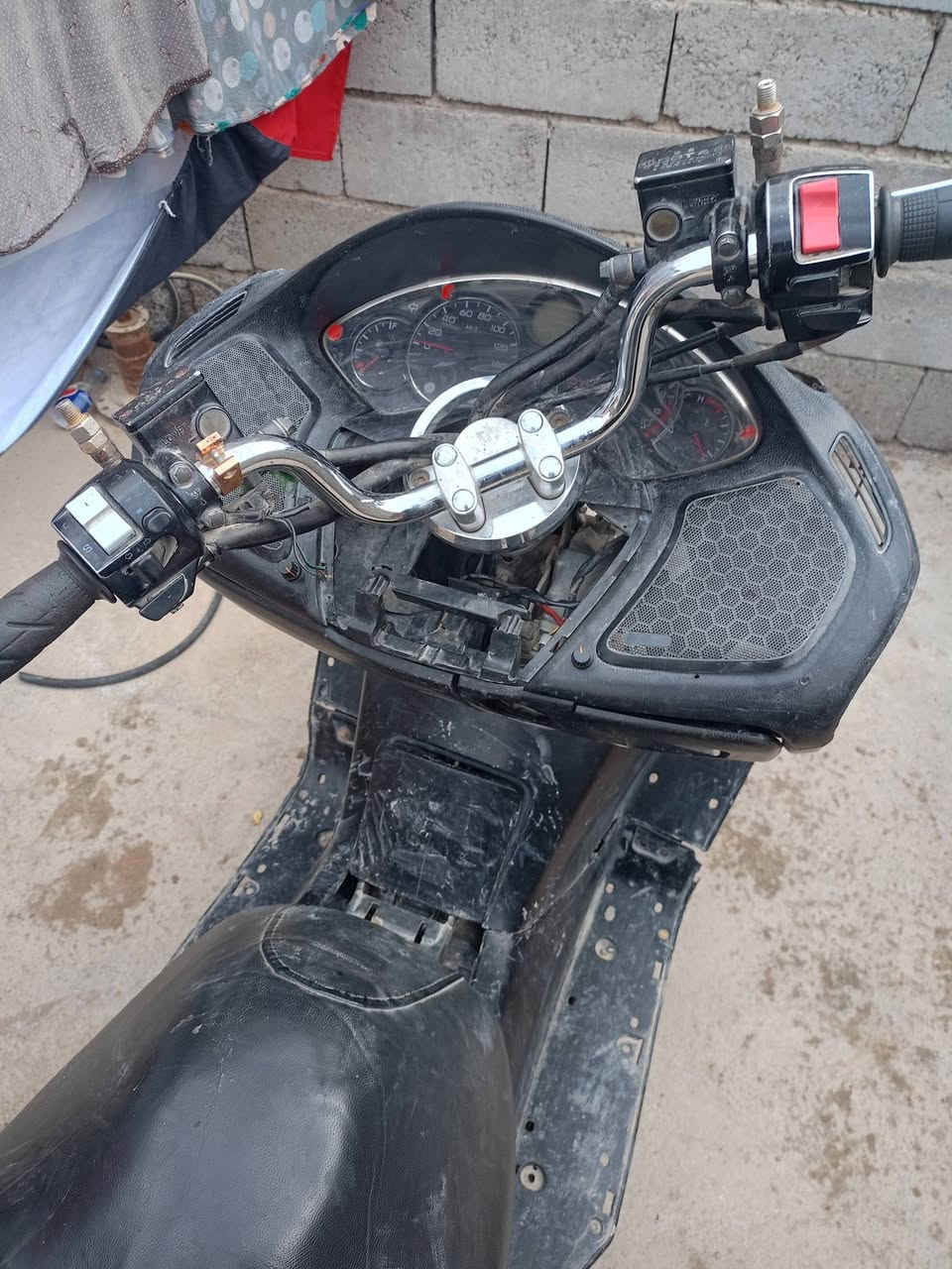 سلام عليكم دراجه فورزا 0/9للبيع مكلوبه  مكينه كفاله بس كفرات مكسره  شغاله ترايك وين متريد مكان النهروان  السعر  350بيهه مجال حك الشراي الرقم ***********
