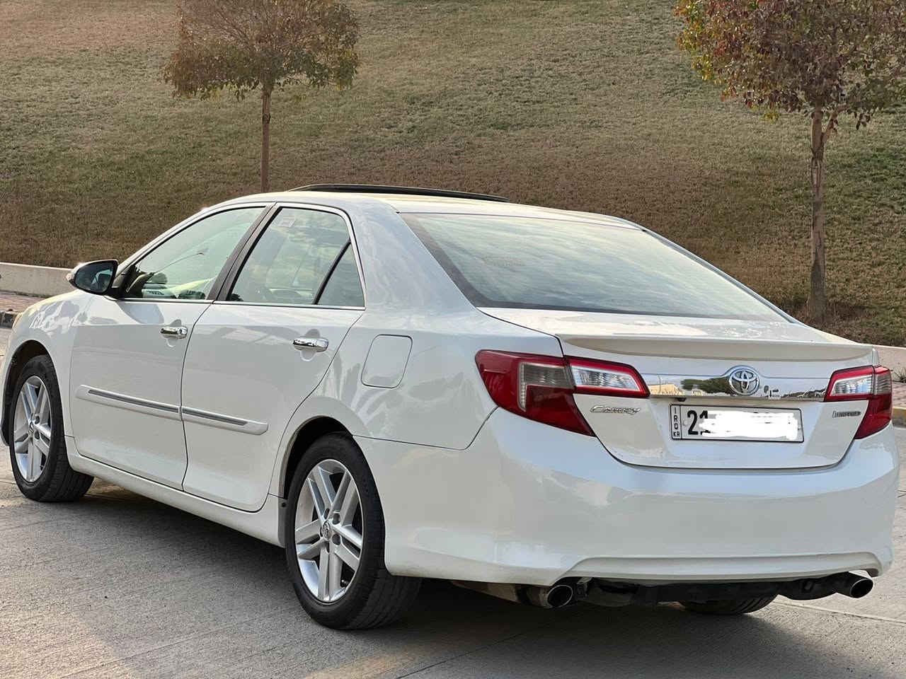 تیۆتا کامری 2015 خلیجی
مواسەفات لمیتد Limited
سپی سەدەف
سڵاید، پەردە،
دۆسە لید، کامێرە
ناوزەرد، کوشن جلد،کوشن کارەبا، بلاجکتۆر، 
ئاوێنە کارەبا، ئاوێنە ئیشارەت، سێ شاشە، کەللە ئایپاد،
چوار تایەی لۆکی لەژێرە،
گێڕو مەکینە بەشەرت،
سانەوی تا 2028 تازەیە
115 هەزاری حەقیقی ڕۆشتووە
دەرگایەکی گۆڕاوە بە بیلاد و پارچەیاکی بۆیاخە بێناوگرتن
نرخ  139 وەرەقەو مامەڵە

بۆ پەیوەندی *********** السليمانية, العراق
