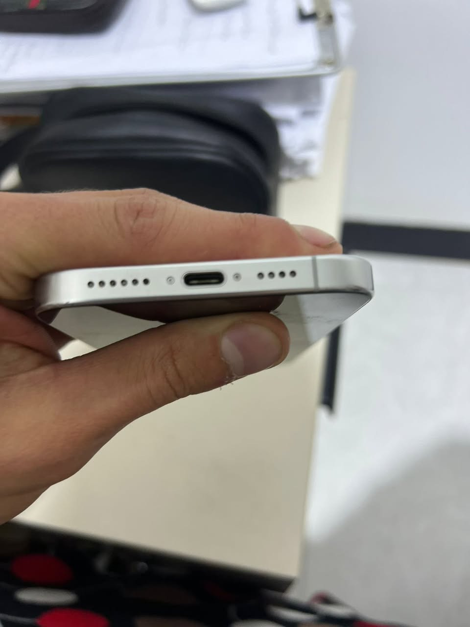 سلام عليكم
16برو ماس 
ذاكره 256
بطارية 91
لون ابيض 
العنوان بغداد بلديات 
*********** 
سعر 1350وبي مجال 🤍
