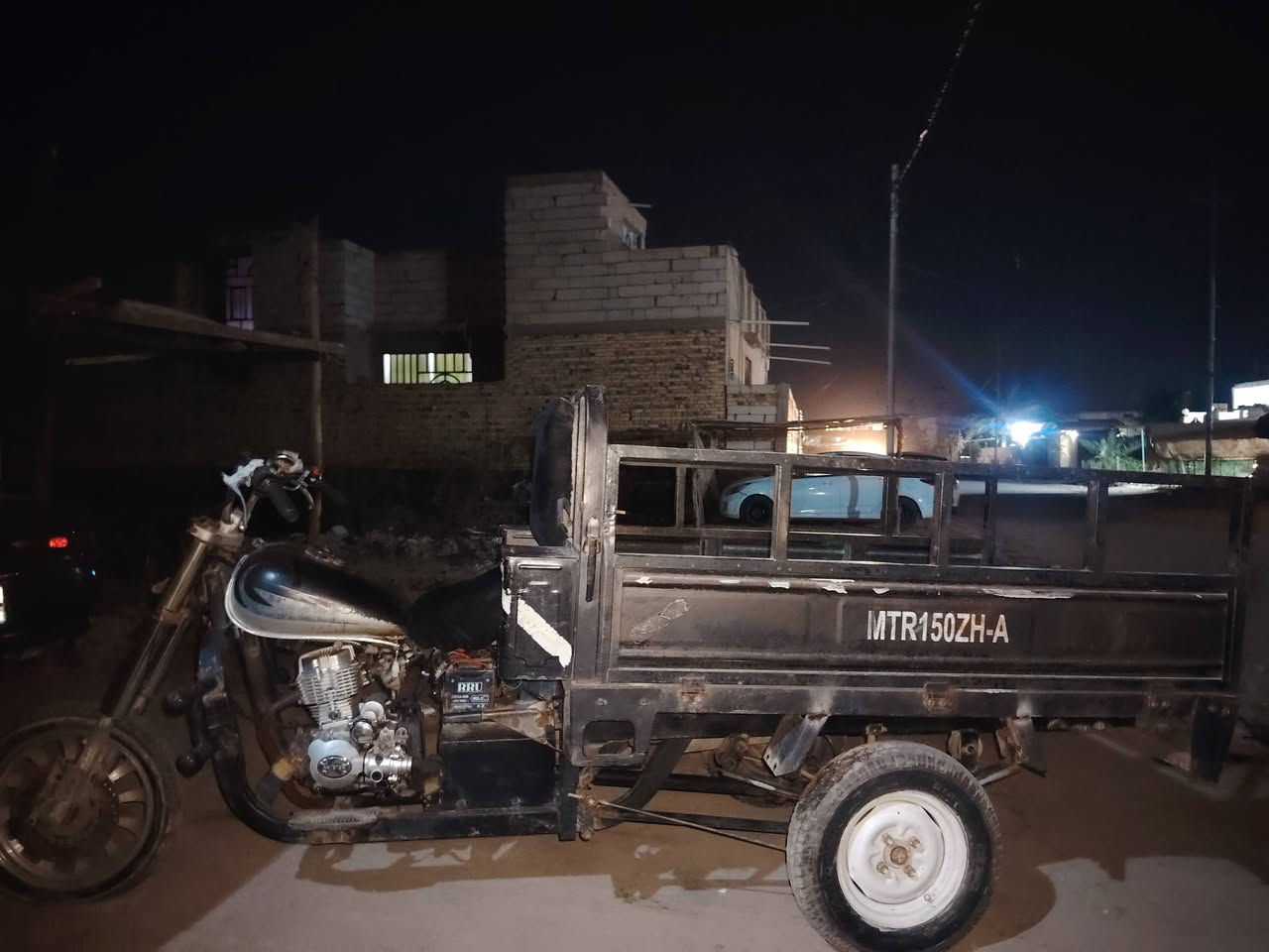 سلام عليك ستوته مديل 12 رقم ابيض راعيها بالنجف يداور شوكت ماتريد الستوته بديها حلو مكينتها حلوه نكره سلف وجها فاتحه لان جارد كهربأيات كامله السعر خاص***********
