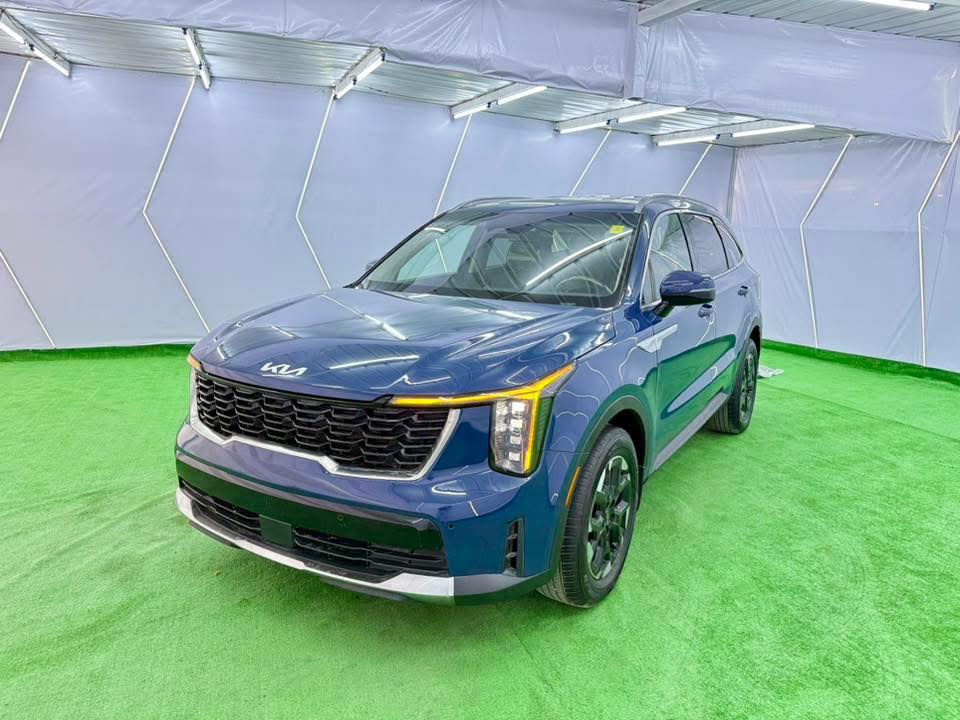 🤠🤠 يرجى قراءة الاعلان بشكل كامل 🤠🤠 

2025  KIA  SORENTO .. S  ..

                 👈🏻👈🏻👈🏻 كيا / سورنتو 👉🏻👉🏻👉🏻

   👈🏻 السيارة موجودة في الاردن المنطقة الحرة 👉🏻 

     ♦️ رقم الشاصي موجود من ضمن التصوير ♦️ 
 
سعة المحرك:-  2.5 GDi
المسافة المقطوعه :- 32 mi (( زيرررررررررو ))        
اللون :- ازرق                
الموديل:- 2025
مواصفات السيارة :- 
عدد المقاعد :- 7 مقاعد 

الاضافات#👇👇
 شاشه كبيره نفكيشن 
فرش جلد اسود  
تحكم سرعه
تحكم مسجل 
ويل 18 انش 
كأمره خلفية 
اشاره بالمرايا 
حساس تجاوز
كراسي مدفيه
بصمه تشغيل 
لايت زينون 
تشغيل عن بعد 
كرسي ذاكره 
كشاف امامي 
حساس امامي وخلفي 
تدفئة مقاعد  
 

و المزيد من الاضافات في عالم ((SORENTO)) 

              🚗 ضرر السيارة موضح بتصوير   🚗 
    مصلح جاهز جاملغ امامي يمين مع نصف البنيد 

🚦🚦🚦السعرعلى الخاص فقط  🚦🚦🚦🚦
🔺🔺🔺🔺🔺🔺🔺🔺🔺🔺🔺🔺🔺🔺🔺🔺

📍 الفروع:

الفرع الاول :- 
بغداد - البياع - الشارع الثاني - معرض الهاشمي ( سيد سيف الموسوي ) 
‭0790 241 0177‬ / اتصال او واتساب
~~~~~~~~~~~~~~~~~~~~~~~ ‭
الفرع الثاني :- 
المسيب - شارع السدة - شركة علي الريس ( سيد حيدر المعموري )    
‭ ‬‬‭+964 781 976 7048‬
واتساب او اتصال 
~~~~~~~~~~~~~~~~~~~~~~~
الفرع الثالث :- 
النجف الاشرف - حي الحسين - مقابل بانزين خانه الكرار - سيد خالد الكيشوان - 
‭+964 781 399 9323‬ 
واتساب او اتصال 
~~~~~~~~~~~~~~~~~~~~~~~
الفرع الرابع :- 
الاردن - الزرقاء - المنطقة الحرة - شارع ( 21 ) شمال - شركة علي الريس المعموري ( ابو عبدالله الموسوي ) 
( فريق المبيعات ) 👇🏻👇🏻👇🏻👇🏻👇🏻 
00962791707787 / ابو عبدالله 
00962798611811 / ابو محمد 
00962791493166 / ابو احمد 

اي ملاحظات او اي استفسار او طلب صور او مقطع فيديو مصور ل اي سياره يرجى التواصل على الرقم التالي 
00962791311893 / عبدالله الموسوي 

🖋 بإدارة: أبو عبد الله الموسوي

((إن أرضيناك فتحدث عنا، وإن لم نرضك فتحدث إلينا))

🔖 #سيارات_أمريكية #استيراد_سيارات #سيارات_كندية #عروض_سيارات
#الزرقاء #المنطقة_الحرة #سيارات_العراق #سيارات_سوريا #سيارات_الأردن
#علي_الريس_الموسوي #تجارة_السيارات
#موؤسسه_الشهداءالسعودية_الكويت_مصر_العراق_لبنان
