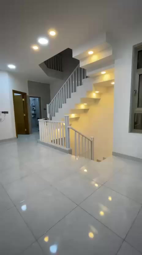 بيت طابقين ونص برئاسة الوزراء الأولى ع شارع٢٠ بناء جديد للإستفسار الاتصال ع الرقم ***********
