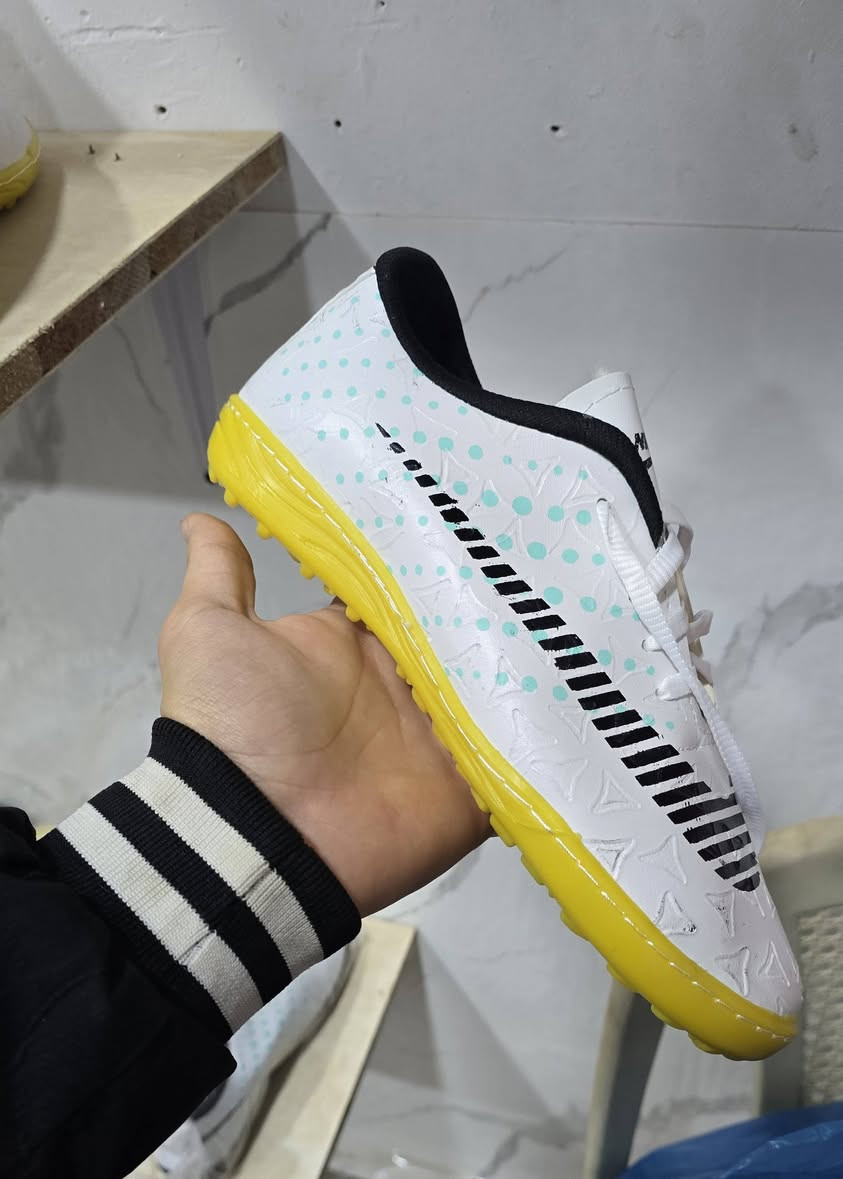 احذيه رياضيه (لابجين ) 
بسعر 5000 بس 
العنوان حديثه حقلانيه قرب محطه تعبئه وقود الحقلانيه مقابل اسواق ابو ليث 1


**إذا كنت صاحب هذا الإعلان وتريد حذفه لأي سبب، رجاءا أرسل رسالة إلى الدعم الفني**