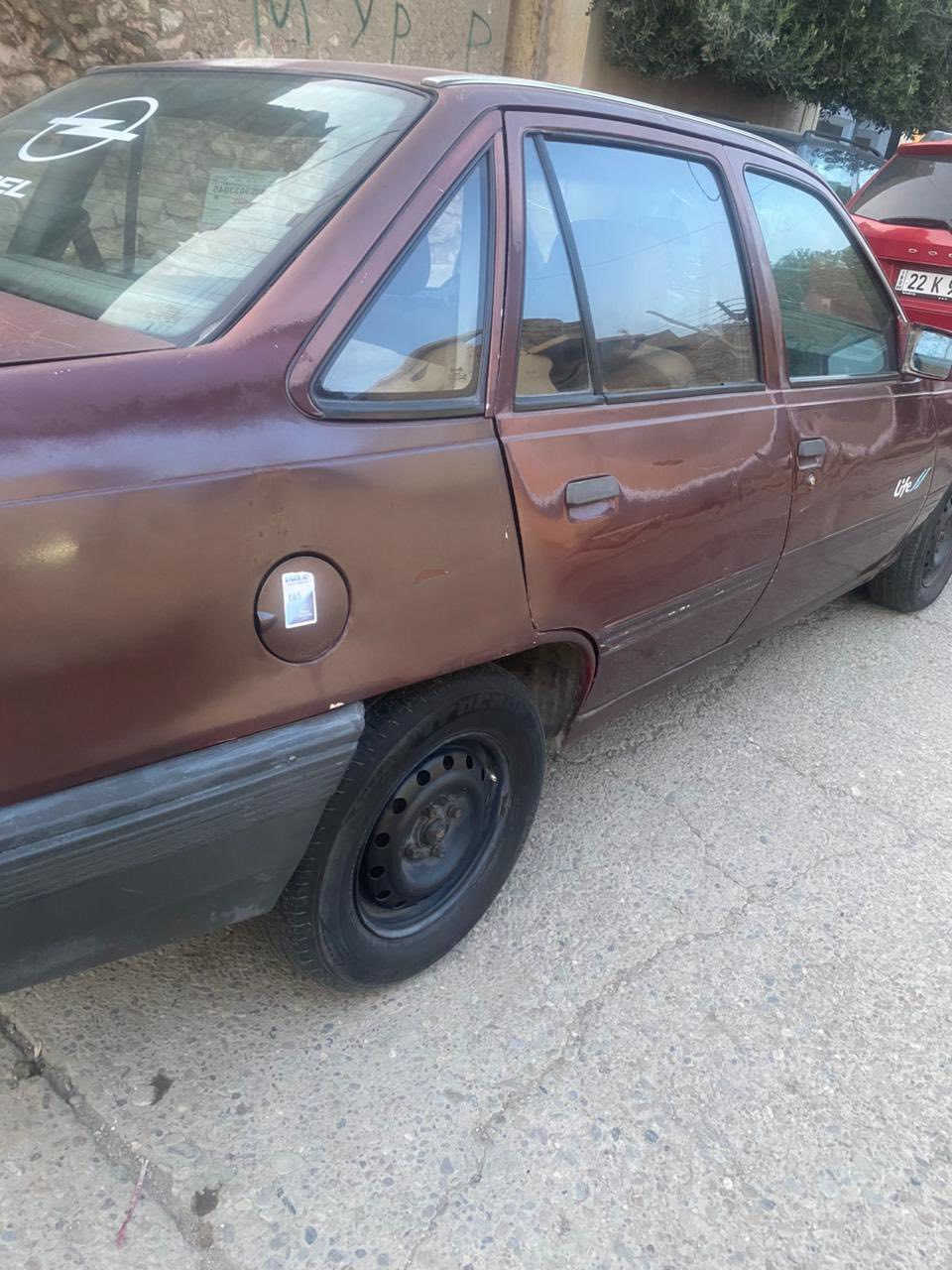 ‏سلام عليكم
لبيع أوبل كاديت موديل 1990 ما بيا اي نقص اوتماتيك 

***********للاستفسار على رقم ***********

موصل تلعفر
