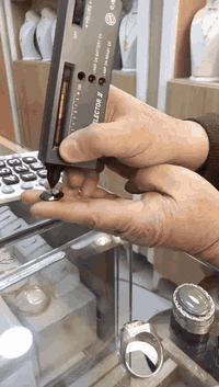 🚀 للبيع! 🚀
💎 الماس 💎 طبيعي 100 بل 100
 🛣️
💰 السعر
📞 ‏‪***********‬‏
