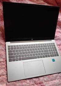 HP Pavilion ١٥ • i3 • ٥١٢GB SSD