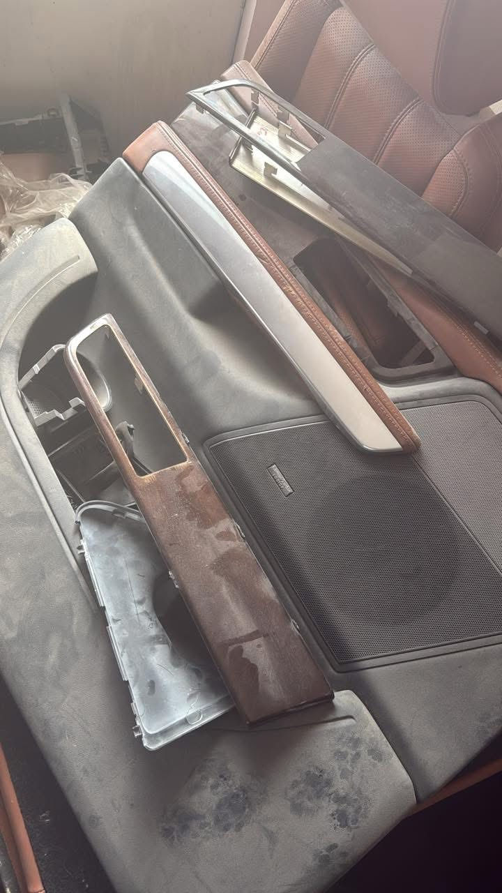 للبيع تخم ويل رانج روفر نظافة ٩٩ ٪؜
للبيع السعر٦٠٠$
وبيه مجال
حجم الويل ٢٢ 
وتوجد غرفة رانج جديدة 
٢٠١٣

***********
