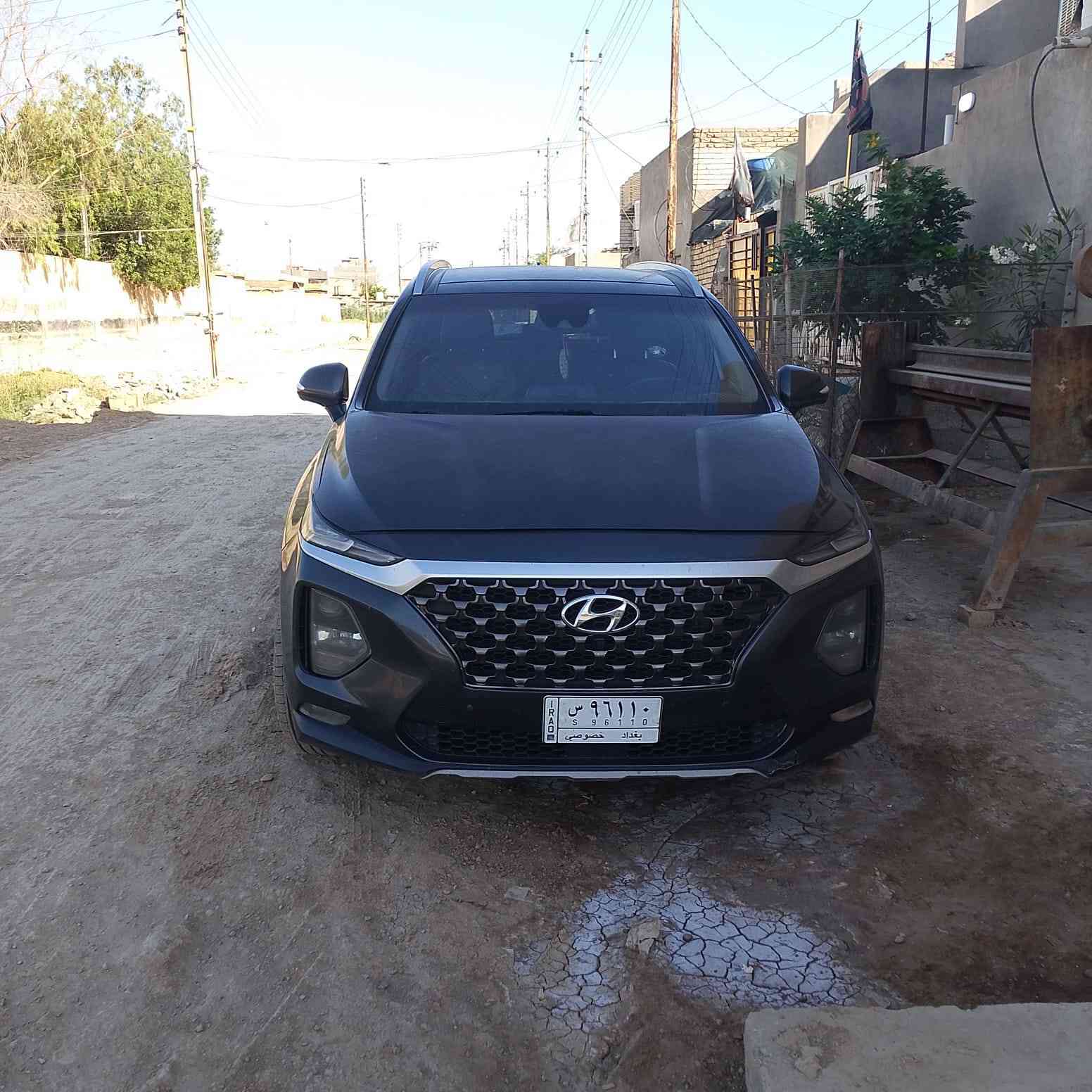 سنتافيه موديل 2020 رقم بغداد مواصفات فول
الضرر جاملغ او بنيد
داخليه جلد 
بانوراما 
كاميرا محيطيه 
شاشه كبيره 
حساس خلفي 
الكشنات تبريد تدفئه 
صندوق كهربائي 
رادار امامي توقف ذكي 
رادار خلفي جانبي 
هاند بريك بصمه 
محرك اربعه سلندر 2400 
السعر 200 ورقه وبيها مجال 
***********
