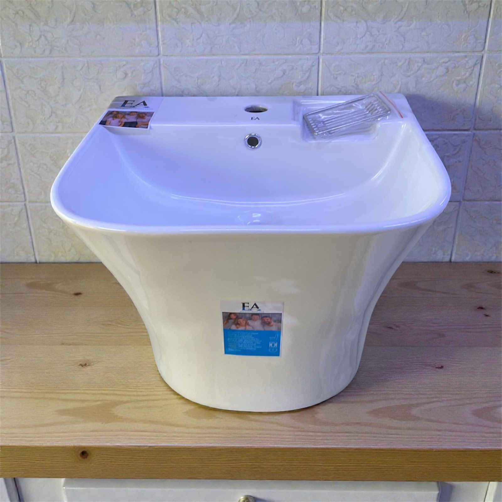 #السلام عليكم 

تقدم لكم شركة بانيقيا مغاسل تعليك باسعار تنافسية جدا 🔥

#متوفر خدمة توصيل 

للطلب او الاستفسار التواصل مع ارقام الشركة 
***********
***********
***********
***********
