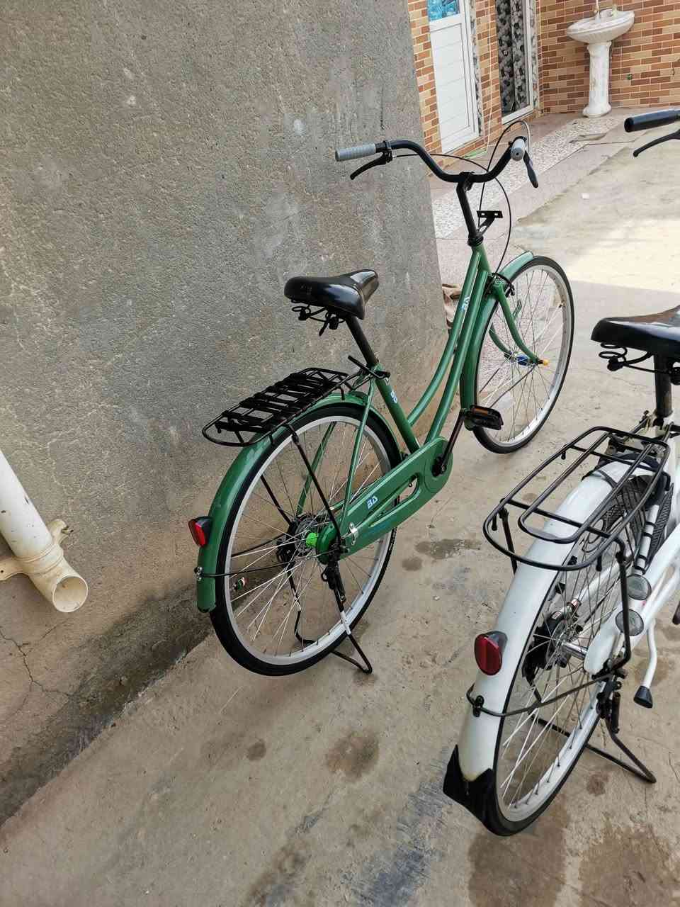 سلام عليكم للبيع
الخضر شركت BD موديل ٢٠٢٢ نضيف مانقصه شي
سعره ١٠٠ قفل
الابيض شركه NA2موديل ٢٠١٦ سعر ٧٥
ثنينهن ب١٥٠ قفل تجي شبين مجال كبل احضرك
رقمي ***********
