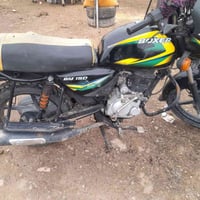 بيع مستعجل  بدراجه بوكسر نضيفه مامتعوبه مكان بغداد الامين  ثانيه 07721...