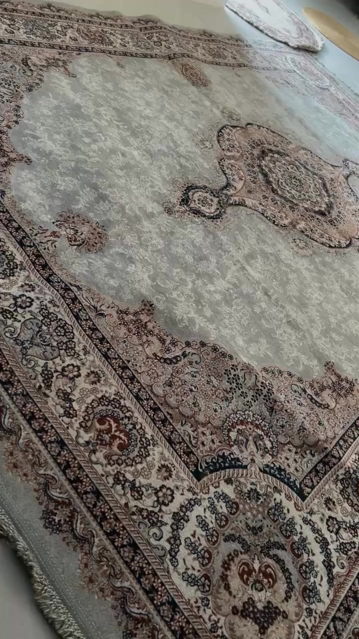 ‎ فەڕشە هەیە 
‎بەرپێیەکیشی لەگەڵدایە 
‎ڕەنگیان ڕەساسیە 
‎قیاسی فەڕشەکە ٢/٣ 

‎لۆک و بێ عەیبە ٣ مانگە کڕدراوەو ڕاخراوە 
‎ئێستا تاقمی ناوماڵیان گۆڕیوە بۆیە لەگەڵ شتەکانیانا ناگونجێ ڕەنگەکەی 
‎بۆیە ئەیفرۆشن

‎بریلاندە 
‎قفڵی ٥٠ هەزار


**إذا كنت صاحب هذا الإعلان وتريد حذفه لأي سبب، رجاءا أرسل رسالة إلى الدعم الفني**