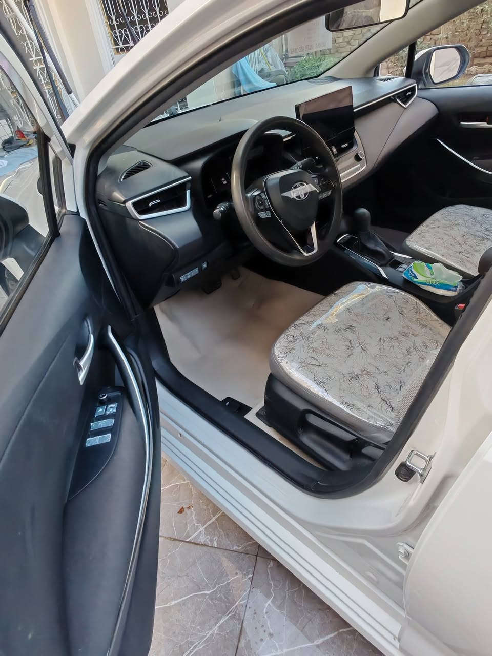 السلام عليكم
اخوان كورلا هايبرد 24 شكل الخليجي
كفاله عامه من الصبغ والتبديل
جدا جديده تفاصيله معروفه ومواصفات هم معروفه
ماشيه 65
سعره 150 وبيه مجال
للاستفسار الاتصال على الرقم
***********
