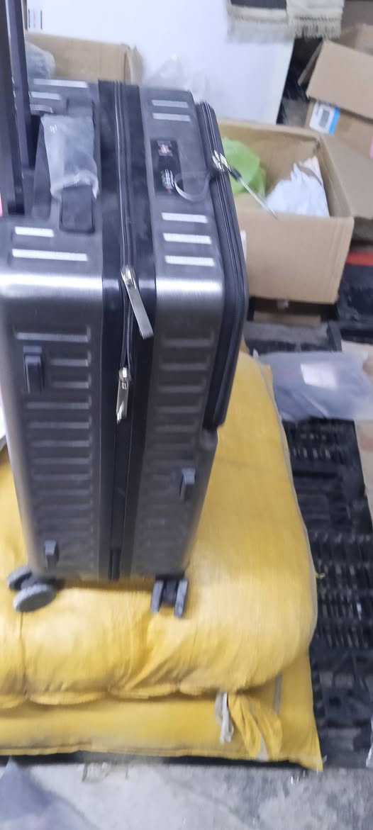 جنطه سفر حجم جبير معه قفل اكتبلي عليه 25


**إذا كنت صاحب هذا الإعلان وتريد حذفه لأي سبب، رجاءا أرسل رسالة إلى الدعم الفني**