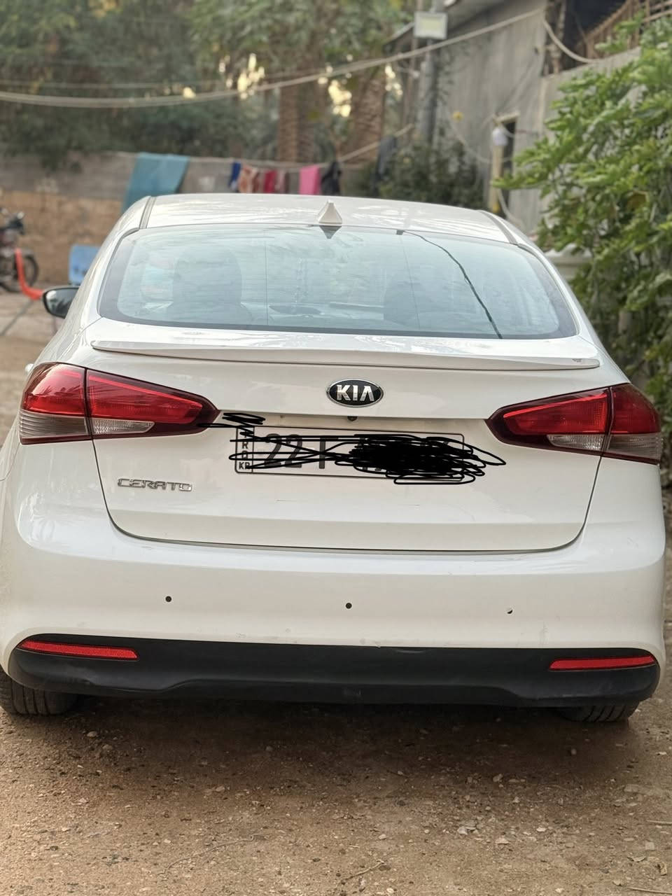 السلام عليكم 
سيراتو 2018 خليجي 
مكينه 2000 دوش 
كير At
——————-
ماشيه 100 الف 

مواصفات 
1-فتحه
2-مري شفط
3-اشاير مري
4-تحكم ستيرن
5-شاشه
6-ثلاجه
كفاله عامه لاضربه ولاصبغ فقط بارد بيها 
كير +محرك كفاله من كلشي 

مكاني كربلاء

داخله هزه بشهر 1 
سنويه جديده 

رقم اربيل وبسمي 

تريد تحويل+وكاله 
***********
بيع او مراوس
144وبيها مجال بسيط
