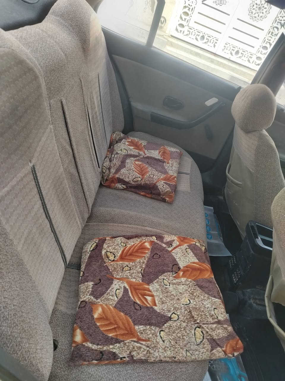 السلام عليكم لبيع سمند مكين وكير كورل كير وتماتيك مكين وكير حدادي تخم تاير كهربائيّ  سيار جاهز وخير من الله سعر 14 ماوصل راعيه مكان سيار كربلاء 
***********
