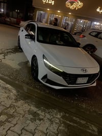 وبركاته  النترا 2023  محرك 2000 دوش المرغوب ماشية 30 ألف  وارد أمريكي ...