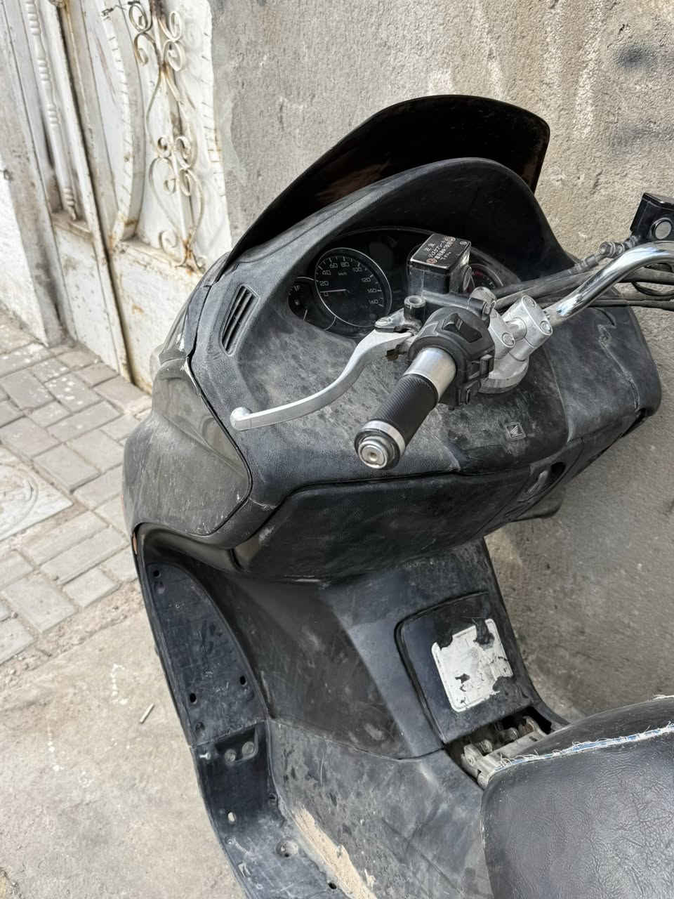 فورزه 0/8 بصمه شغاله كهربائيه كله كامله ابيعلك كوم حديد متروكه كشن والسبايدر وبك لايتات كله موجوده سعر 250 
مكاني بغداد شعب ***********
