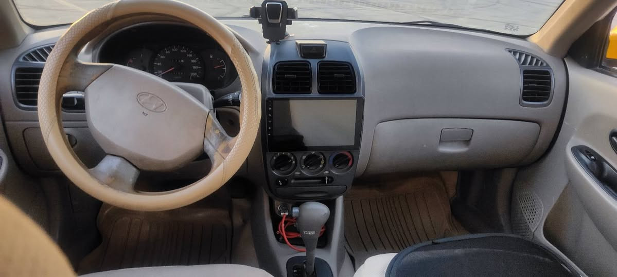 فيرنا  2009  سياره  اباسمي 
سياره نضيفه مابيها نقص
اربع تايرات جديده
  بدون ضرر 
سنويه 2027
 بيها داشكام  كاميره تصوير 
شاشه ايباد كرير اوتو 
كير او محرك شرط نضيف 
*********** 
سعر 78
