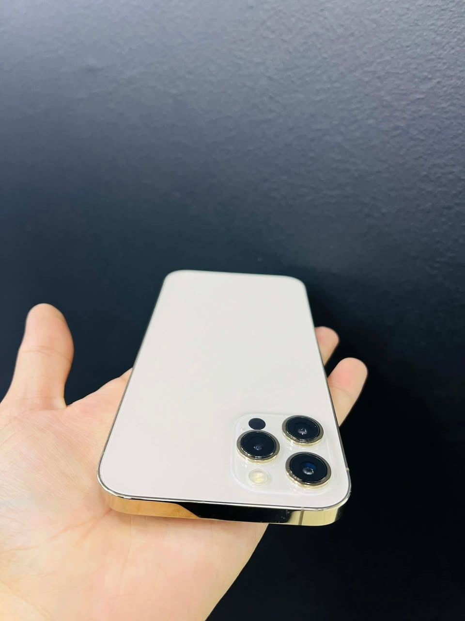 السلام عليكم 🫡
ايفون 12برو ماكس لون (ذهبي  🫰😍)

الذاكره :256

البطاريه :95

جهاز شرط  وتر بروف غير داخل صيانه 😍❤️

فقط فطور بل الشاشه ولا ماثره لمس عسل 😁😘

شحن صرصر شرط 😂

فيس ايدي شغال ✅

السعر مناسب كلش 😍🤤

يرهم بيع ويرهم مراوس باي جهاز عندك 💕👍

أي استفسار:خاص او التصال ع الرقم :***********
