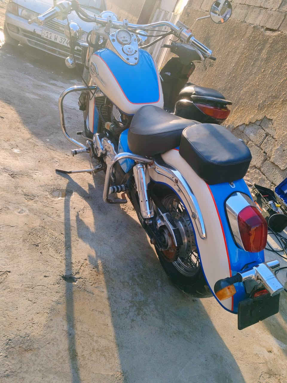 اقرة التفاصيل بل كامل 
جوة السوك 🌸
هوندا شادو 400💙
بدون رقم اوراق كامله 
السعر 13ورقه وقفل حته ماتعبك من الاخير 12ورقه قفل بدون عمله
مكينه كير مكفول نضافه كدامكم 
صور اليوم صالنصات رياضي بيهن كواتم صوته طرب مو عالي 
صبغتهن صالنصات حراري طافي
نجي ع النواقص تك اشارة خلفيه قبق بانزين سويجه ضايع 
والبريك الامامي هاي نواقصه 
كتبتهن الكم يعني لتسالني 
مكاني بغداد البياع الشهداء
***********
