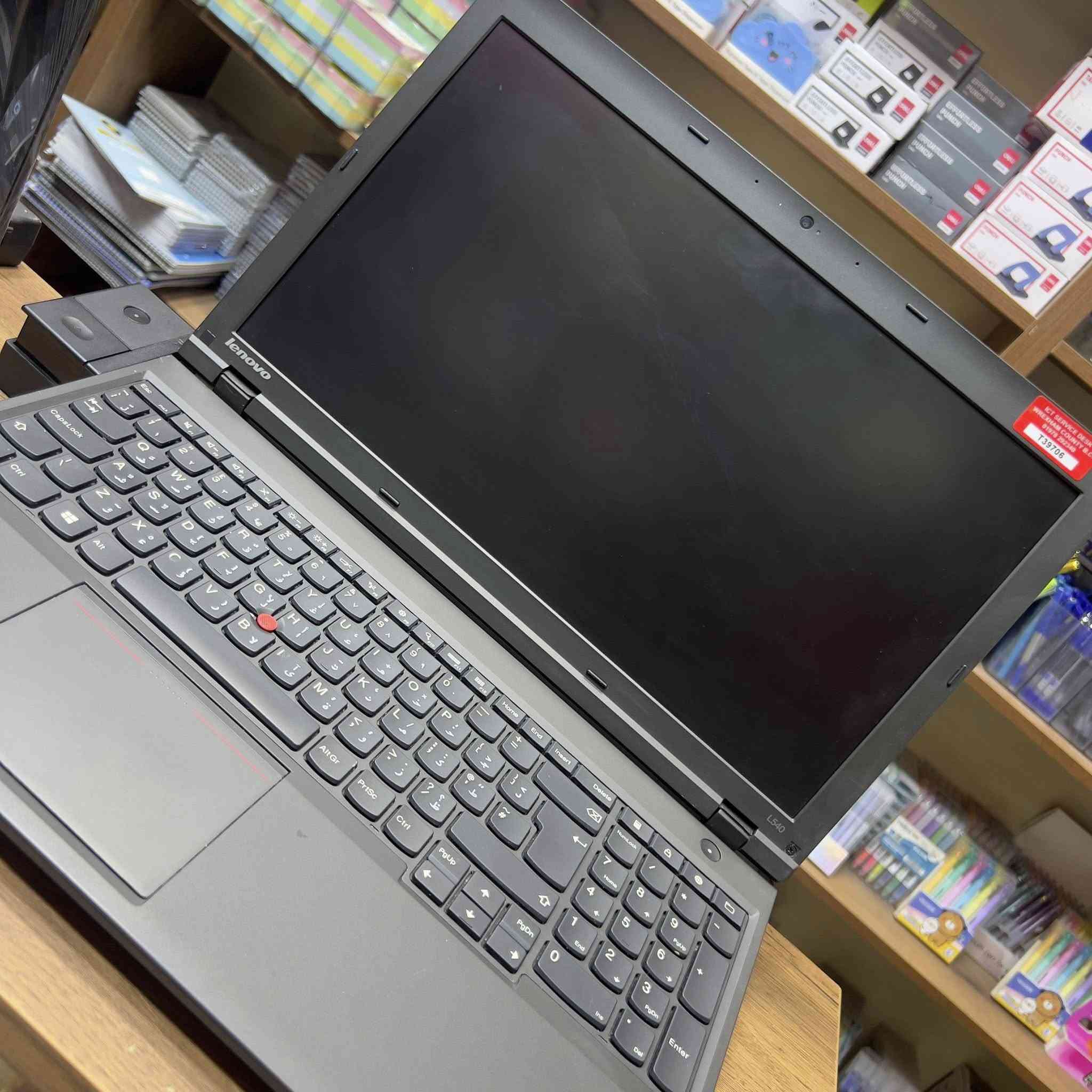 Laptop 💻 Lenovo Thinkpad 
Cor I 3 
Generation 4 
Hard 256 Ssd 
Ram 8 g 
Screen 📺 15.6 
Full keyboard 
Laptop 💻 
@أبرز المعجبين 
#هيت
#kebord


**إذا كنت صاحب هذا الإعلان وتريد حذفه لأي سبب، رجاءا أرسل رسالة إلى الدعم الفني**