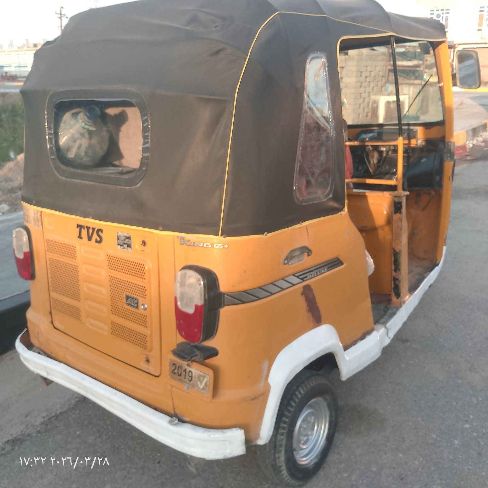 للبيع تكتك تيفي اس موديل ٢٠١٨ شهر ٩ .مرقم انكليزي بسمي مكينه توني مجفتهة بس من فوك مو كلهه .السعر ٤٢٥٠ وبي مجال اتصل *********** بي واتساب
