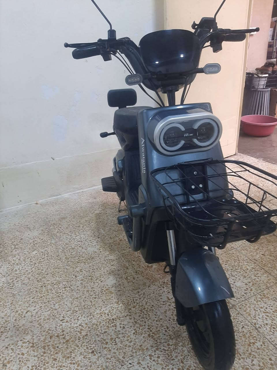 السلام عليكم عندي ماطور حجم 14 للبيع السعر 250 وكان الزنجيلي ***********
