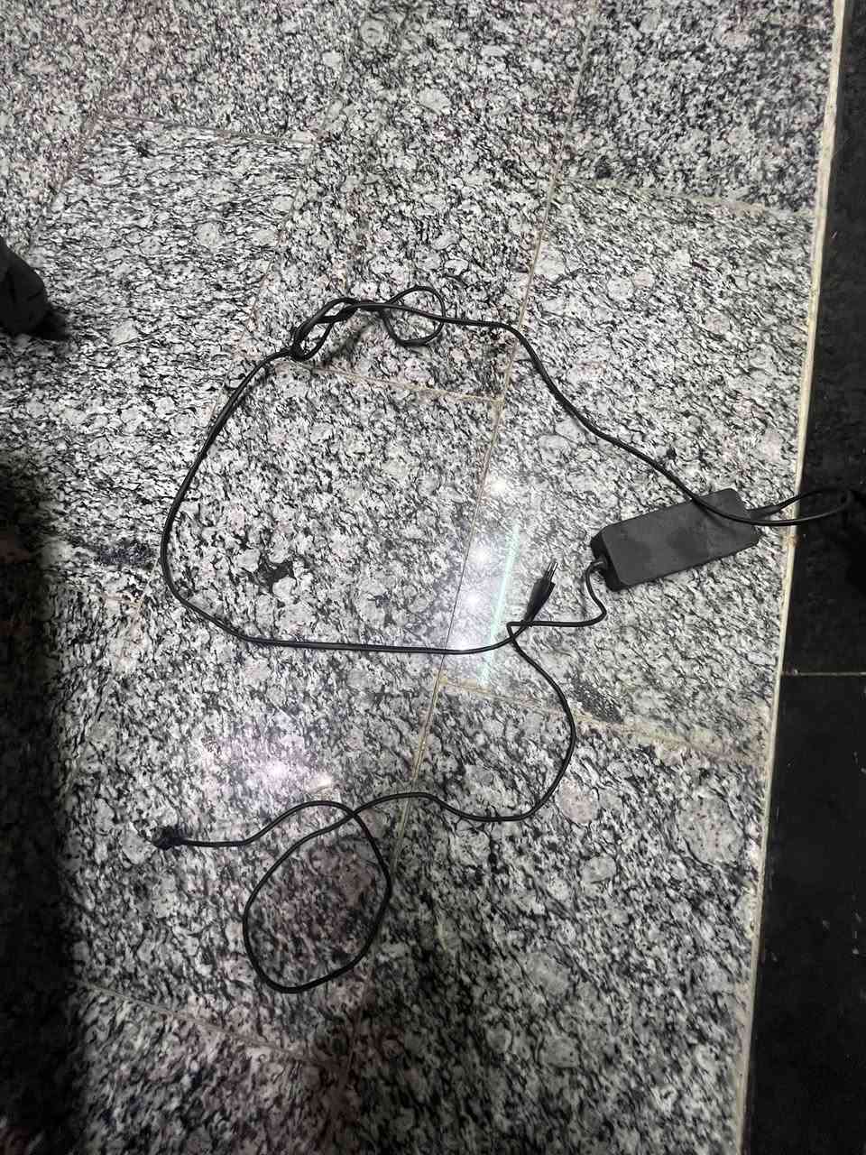 سلام عليكم سكوتر شاومي موديل 24 سكوتر جديد بمعنى الكلمه سكوتر ناقصه فقط بطاريه السعر 430 وبي مجال بسيط الرقم *********** متواجد واتساب
