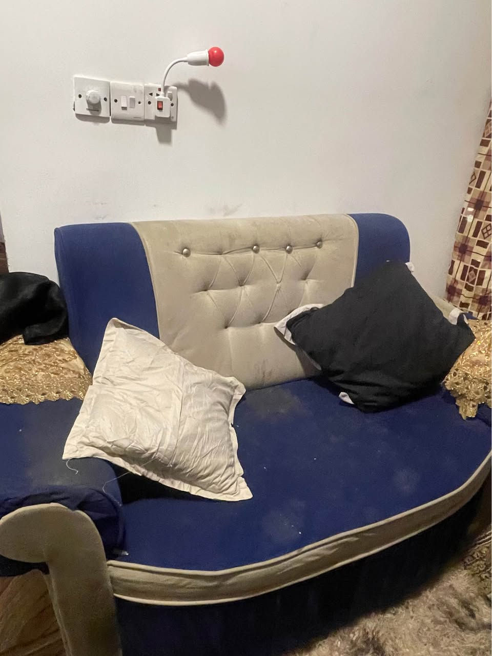 تخم 10مقاعد ضغط عالي منازل بس يحتاجله غسل او جراجف مابي اي ضرر عدا وحدة من ليدات واضحة بالصوره سعر 175بي مجال ع كد لكروة عنوان تراث البياع بغداد, العراق


**إذا كنت صاحب هذا الإعلان وتريد حذفه لأي سبب، رجاءا أرسل رسالة إلى الدعم الفني**