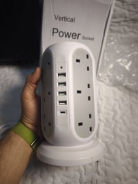 ٣٠٠٠ واط • ٥ منافذ شحن • يشغل ١٢ جهاز