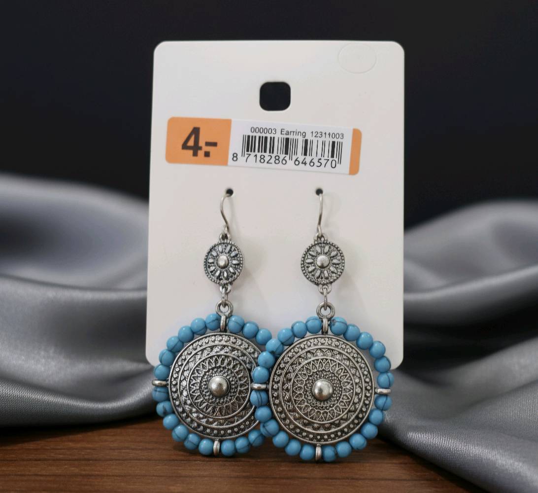 اكسسوارات هولندي سعر القطعه الواحده 3000