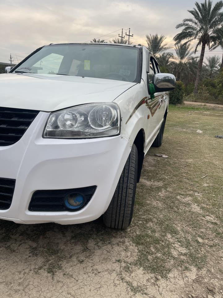 السلام عليكم سياره كريت ويل موديل 2013 محرك كير اكسن شاصي مكفولات الكشر مثل ما موضح ب صوره بيه صبخ بس مكان الخياسات ومعمره سياره حلوه مال جناي تحويل ثاني يوم لاستفسار *********** المكان واسط السعر 63 وبيه مجال لطيبين
