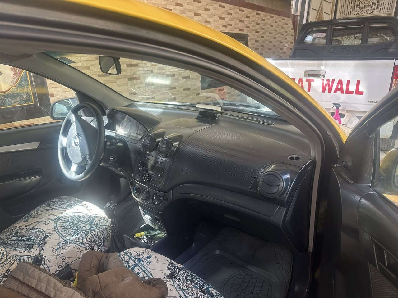 السلام عليكم افيو موديل 2007
خليحي
كير عادي 
مكفوله من الضربه والتبديل 
كير جديد 
حداديه  خلفي وامامي جديد 
مكينه جديده 
مصفره هيئه وغرامات 
سياره جديده مال جناي 
السعر 41
للاستفسار 
***********
