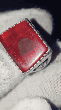 آللهم صل على محمد وال محمد ###من أندر الجراخات اليمانيه القديمه لون احمر دموي!!!!!!!!!!! ((للطلب مراسلة الصفحة او الاتصال*********** العنوان بغداد البلديات يوجد توصيل لجميع المحافظات
