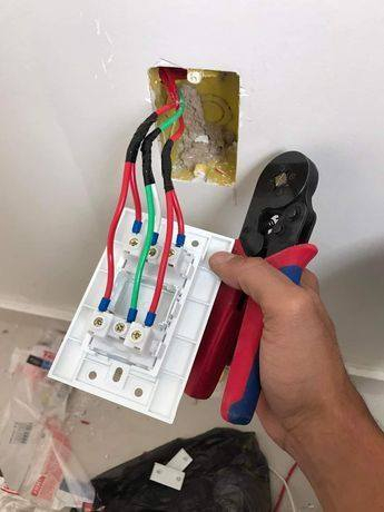 *🔧 فني كهرباء وتبريد محترف | خدمة منزلية بكل بغداد 🔧*

السلام عليكم  
فني كهرباء وسبالت عندي خبرة 18 سنة بالشغل الميداني، اشتغل بيدي وبأحدث العدد، وشغلي مضبوط وعليه ضمان.
1. تأسيس كهرباء من الصفر*  
- سحب واير اصلي، نصب بوردات رئيسية وفرعية  
- توزيع نقاط الإنارة والبرايز والسبوت لايت  
- شغل مرتب بدون تشويه للحايط والديكور

*2. نصب وغسل وصيانة السبالت*  
- نصب سبلت جداري و كنتوري
- غسل كامل بمكينة ضغط ينظف الفلاتر والمبخرة ويرجع التبريد 100%  
- معالجة تنقيط الماء، شحن غاز

*3. صيانة كهرباء طارئة*  
- معالجة الالتماس، انقطاع الكهرباء، ضعف الفولتية  
 
✔️ التزام بالموعد وما اتأخر  
✔️ اجيك لأي منطقة ببغداد بنفس اليوم  
 
✔️ متابعة بعد الشغل اذا صارت مشكلة

*📞 للتواصل الاتصال(***********)
متواجد 7 ايام بالأسبوع من 8 الصبح للـ 10 بالليل
📍 اعمل بكل مناطق بغداد:

#كهربائي_بغداد #تصليح_سبالت #تأسيس_كهرباء #فني_تبريد #بغداد

