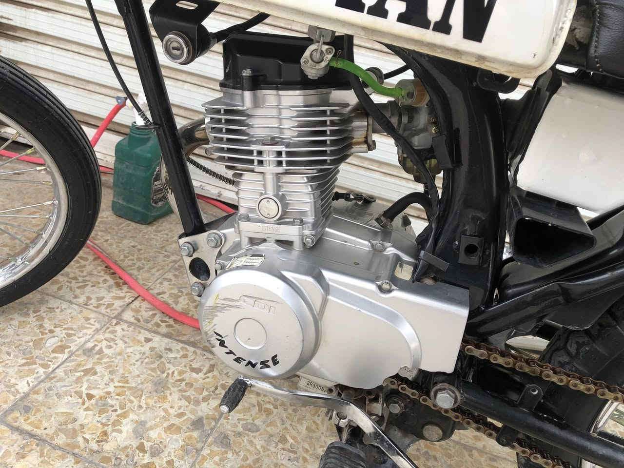 سلام عليكم دراجه للبيع اربعه كير تعمير ٢٥ شاصي١٨ الدراجه جديده فول الدراجه بطله مكاني نجف ٧٠٠ وبيها مجال محتاج على بيعتها


**إذا كنت صاحب هذا الإعلان وتريد حذفه لأي سبب، رجاءا أرسل رسالة إلى الدعم الفني**