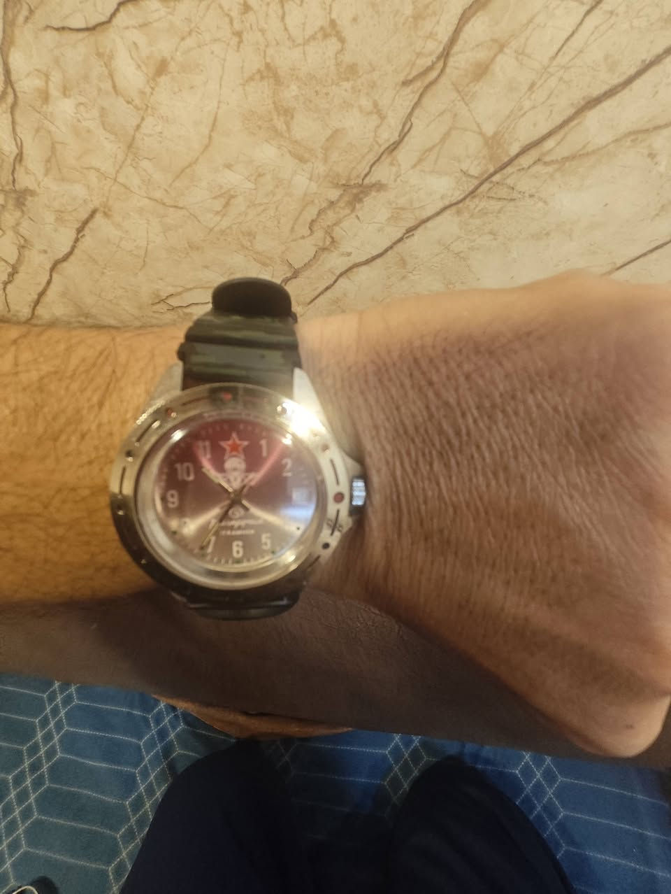 ساعه فنتج روسي نصب تكويك نظافة 100/97 طوق دوار سير ربر بوصلة للاستفسار واتساب ***********
