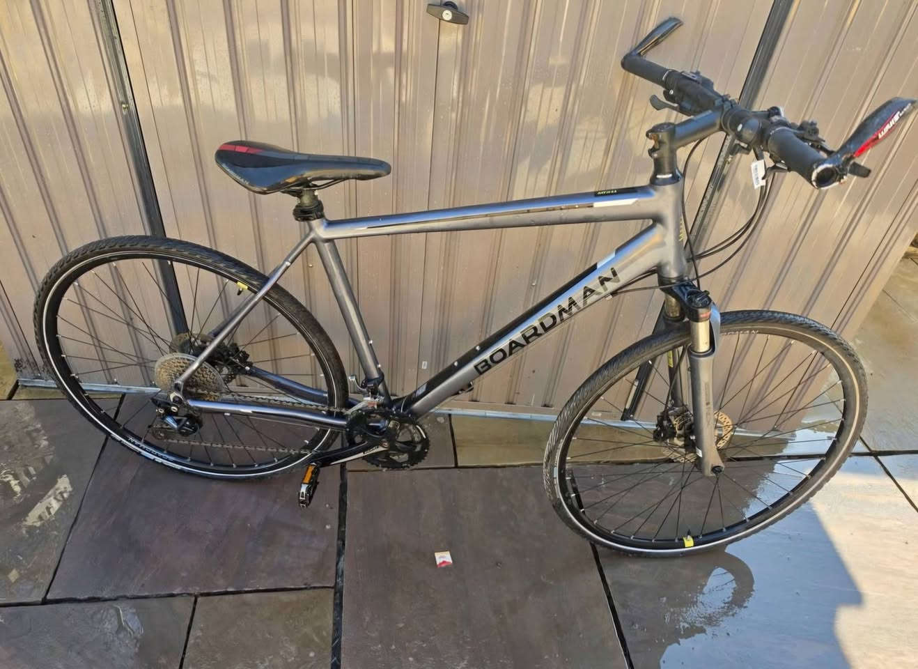 ماشاءالله ترحال بايك ❤️ نظافه %💯✔️
Boardman MTX 8.8 2020 🇬🇧
قياس فريم 54cm L
دبل هواء 👌
سيستم كامل شيمانو ديور 2 × 10
تايرات شوالبي ضد بنجري 💯

قريباً متاح خلال ١٥ إلى ٢٠ يومًا
من UK الى كوردستان/العراق 🇬🇧

شوفه صورة تفاصيل مواصفات
للحجز و سعر خاص او واتس اب  009647707695222


**إذا كنت صاحب هذا الإعلان وتريد حذفه لأي سبب، رجاءا أرسل رسالة إلى الدعم الفني**