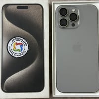 ايفون15برو  ماكس  لون مميز  تيتانيوم ذاكره 256 بطارية 100 🔋 نموذج M مل...