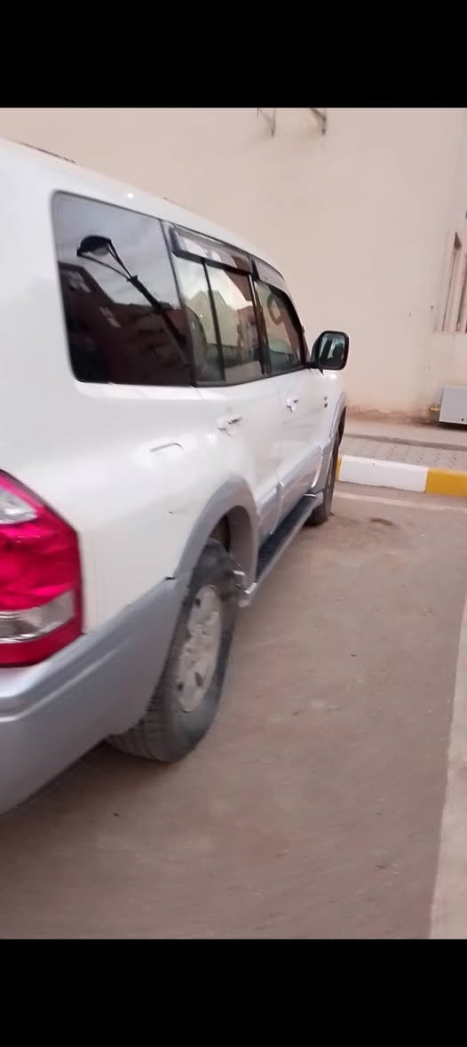 باجيرو موديل 5 جديده بمعنى الكلمه بلاديه ومكفوله كفاله عامه من الحادث والصبغ 
محرك كير كهربائيات حداديه تبريد تدفئه كله جديده تخم تاير جديد باتري جديد دواخل جديده جدا كراسي كهرباء مري جانبيه شفط
كامره خلفيه شاشه حجم كبير منظومة زنون اصليه 
كتابه كامل للترقيم مكمل معامله كمرك وكمل حذف وستحذاف مكانه بغداد 
***********
