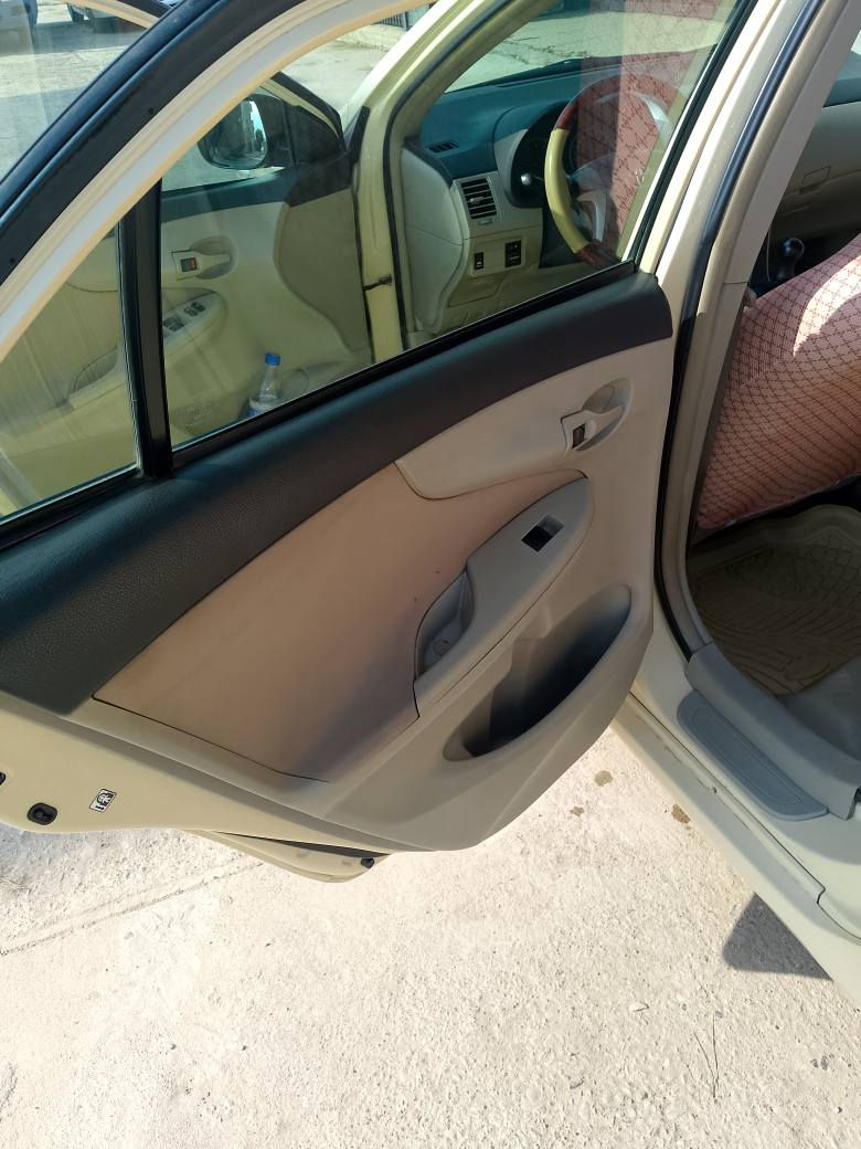 تويتا كرؤلا. 2013 بيلاد. تةكسي. 
مةكينة كةورةي كيرعادي
تةقةو رةقةي نية. هةزةو سةنةوي. تازةية.2 030بةناو خؤمانةوةية 
هبج مةسرةفيكي. تيانية. 
بؤ زانياري زياتر *********** السليمانية, العراق
