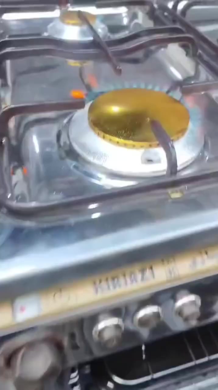 طباخ باله كريازي المصري الاصلي نظافة ونار 100% ✨ شغال العيون والفرن 🔥
متوفر توصيل داخل الناصريه والاقضية🚙 
وبيعنا شرط الفحص 🔥 

الحجز والاستفسار الخاص مفتوح 💬  ويتم الرد بأسرع وقت .


**إذا كنت صاحب هذا الإعلان وتريد حذفه لأي سبب، رجاءا أرسل رسالة إلى الدعم الفني**