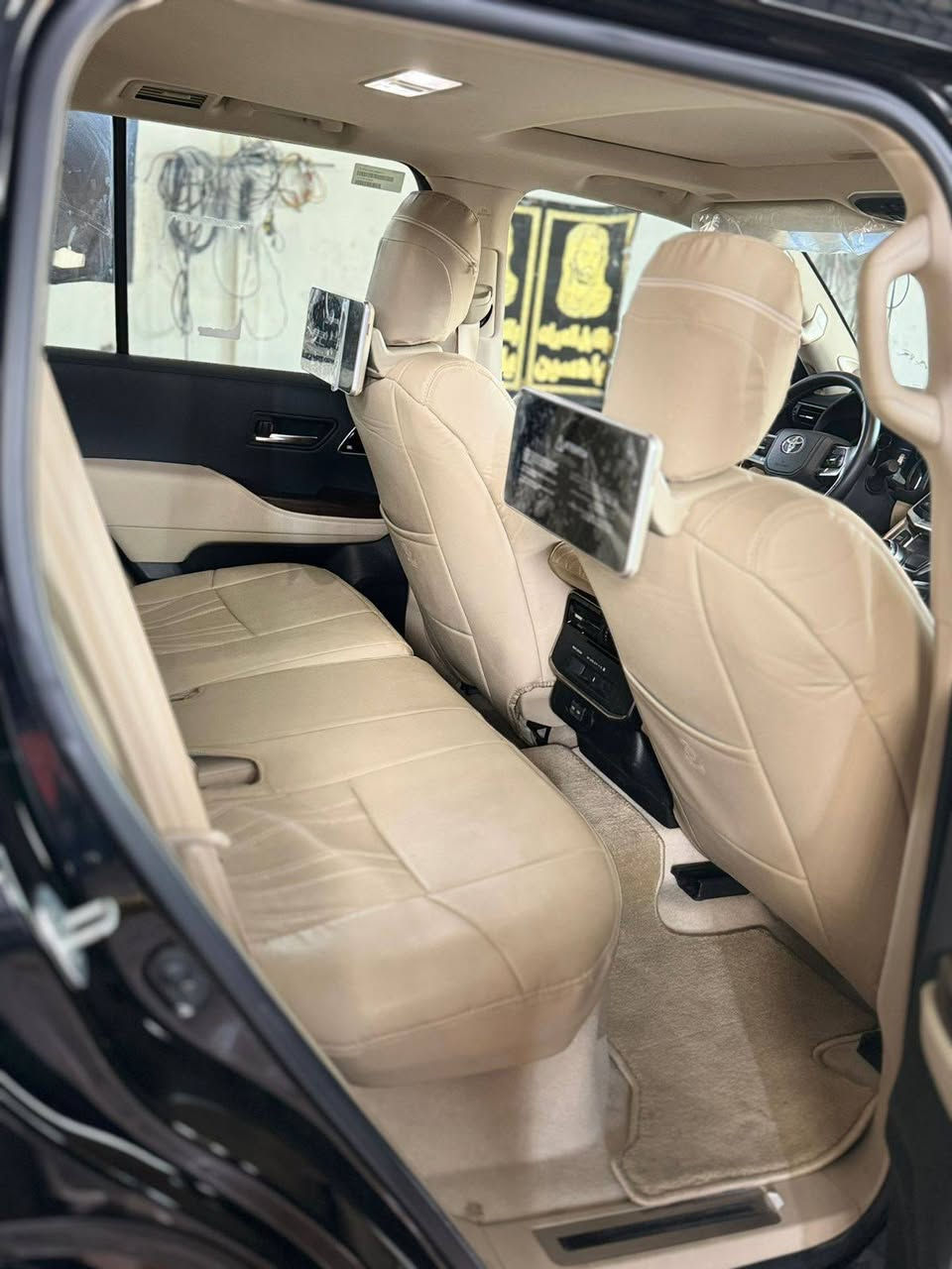 مراوس او بيع كفاله عامه 
 موديل 24 تون تيربو مواصفات معروفه لمتدد ماشيه ١١ الف 
***********
***********
