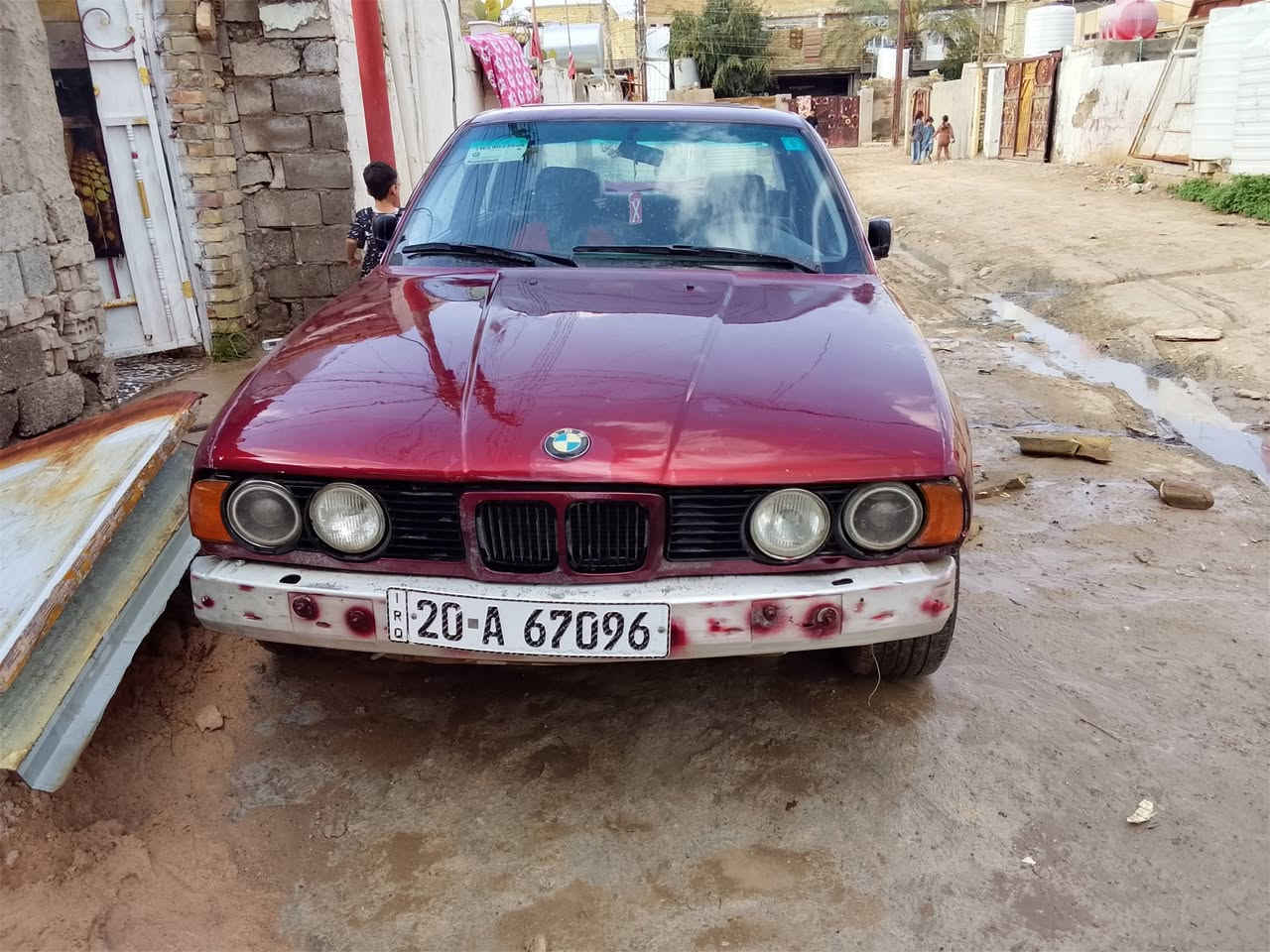 سلام عليكم
بي ام 525
موديل 1991 دياله نكليزي بسمي 
كير ومكينه جدد مكينه 20جديده 
باتري سلف داينمو جدد نوزل جديد فيت بم بلكات نقص دعاميه وسلايت 
تبريد مابيها تحويل موباشر السعر 42وبيها مجال عنواني بغداد النهروان 
هاتف واتساب متواجد ***********
