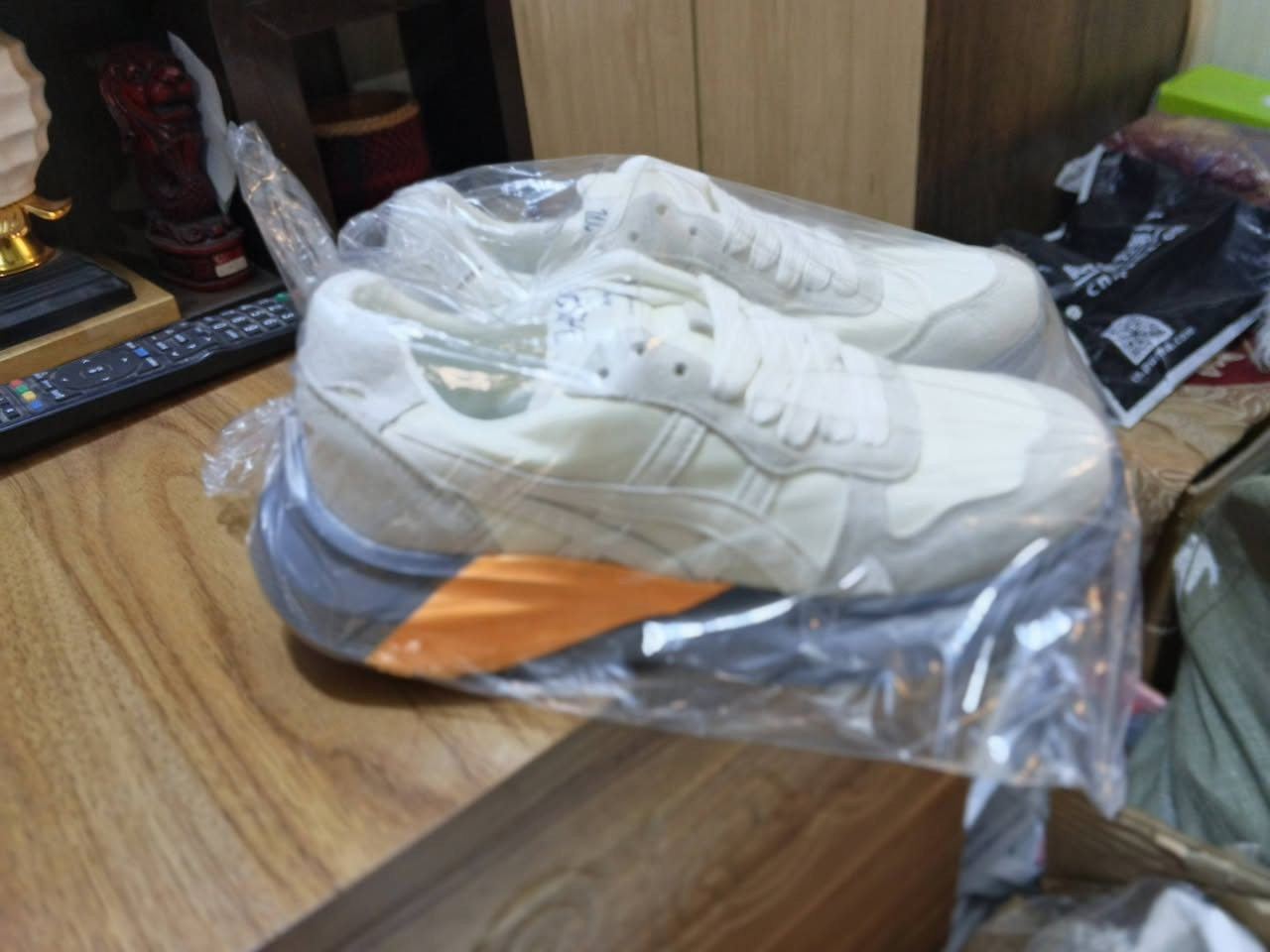 رياضي ...وزن خفيف
بناتي.. ولادي.. نسائي..
من 36 ال 41 
الكارتون 30 قطعه مشكل 
سعر القطعه 5 الاف 
للحجز واتساب ☎️ 
***********
يوجد توصيل
