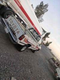 تويوتا بيك اب • ١٩٨٧ • بدون ضرر